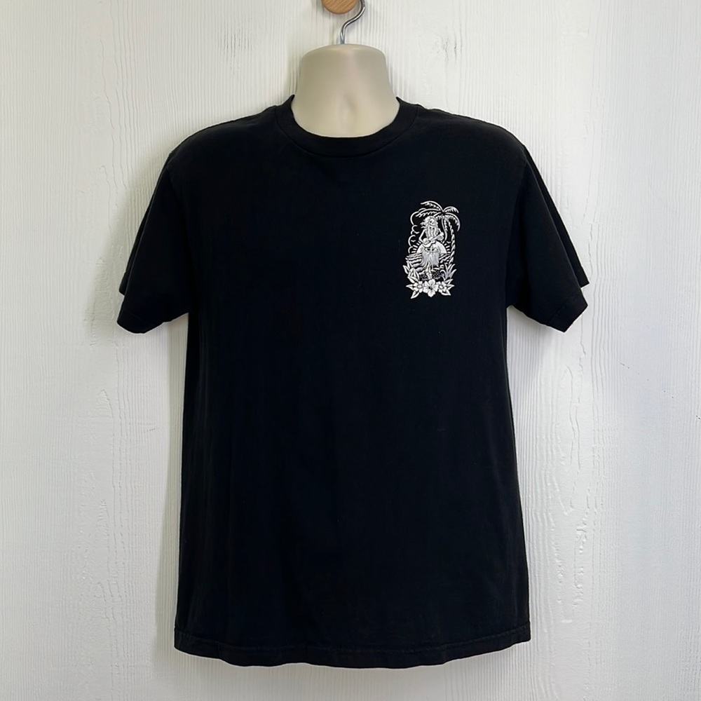 RSQ - Lost In Paradise Skeleton Hulu Beach Skeleton Graphic T Shirt Medium